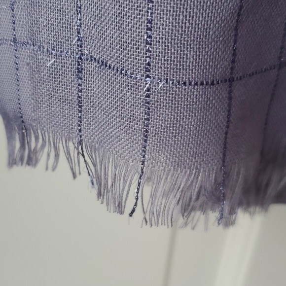AHUSE BLUE GRAY WINDOWPANE WRAP/ SCARF METALLIC ACCENTS FRINGE - Picture 6 of 7